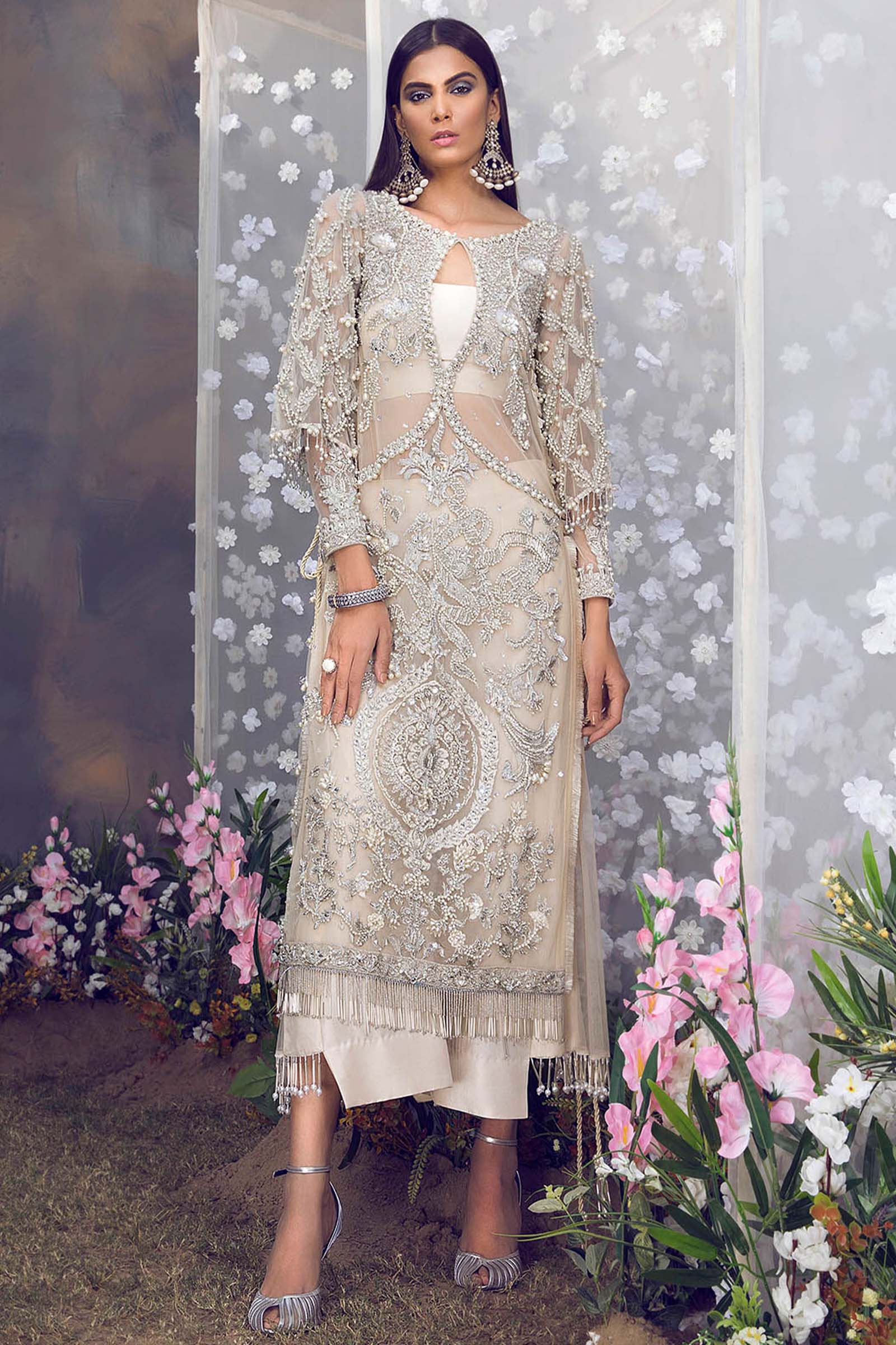 Oqituvchilar oqituvchi bilan rus porno Yigit orgazmgacha yalaydi